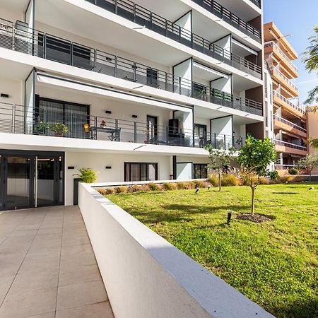 Queen Riviera : Climatisation, Parking, Terrasse Menton Bagian luar foto
