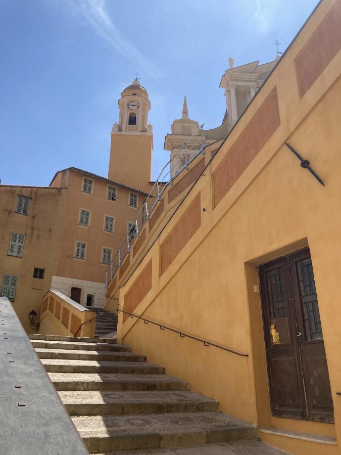 Queen Riviera : Climatisation, Parking, Terrasse Menton Bagian luar foto