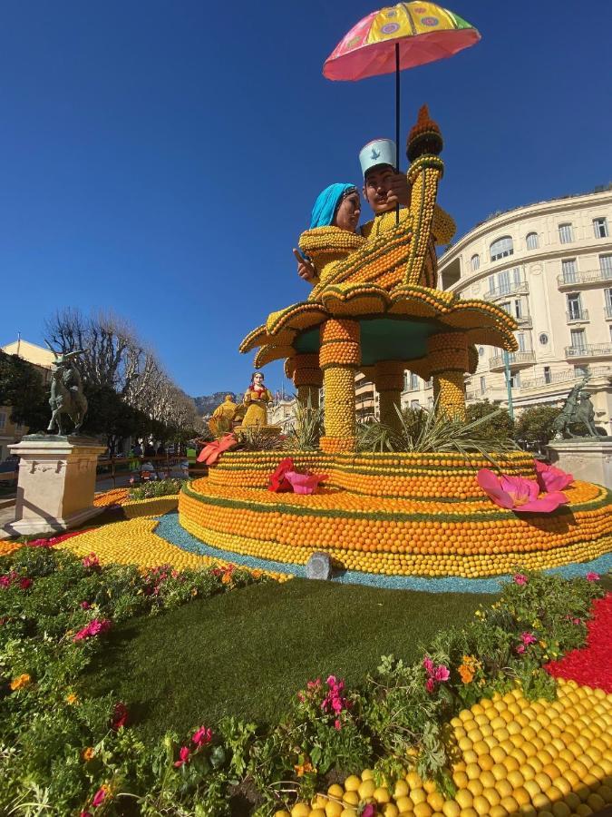 Queen Riviera : Climatisation, Parking, Terrasse Menton Bagian luar foto